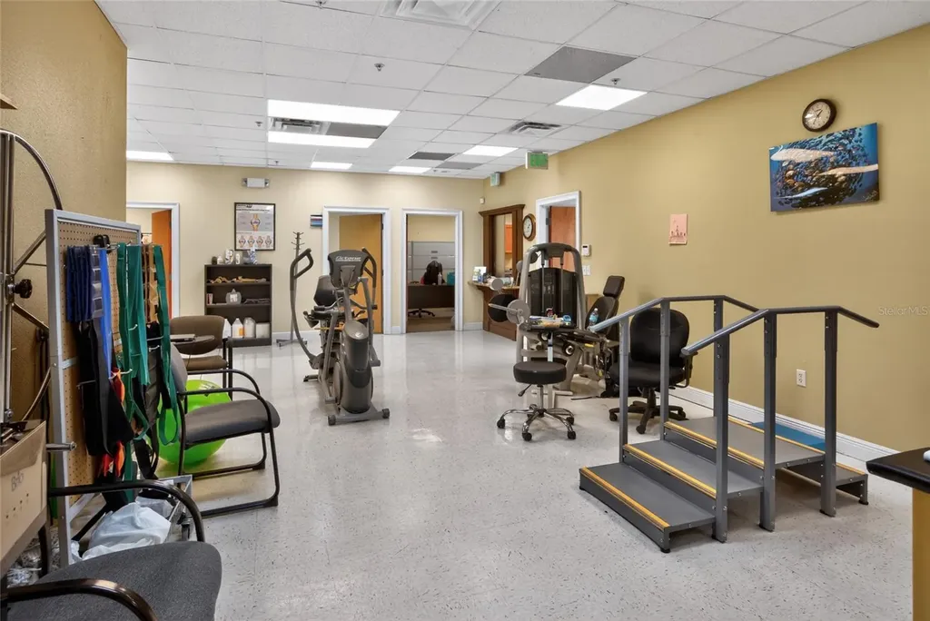 733 County Road 466 Lady Lake FL 32159