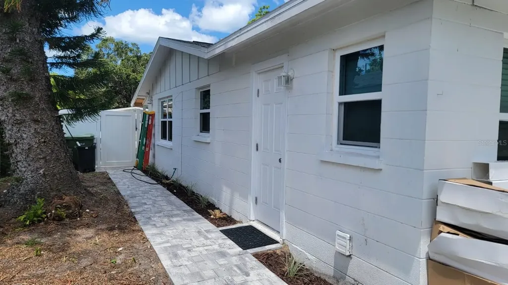 3440 Chapel Drive Sarasota FL 34234