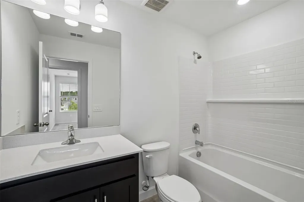 7516 Deer Valley Circle Tampa FL 33635