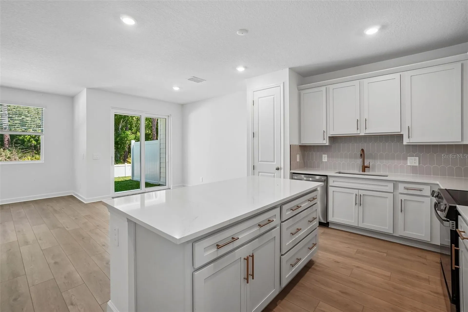 7516 Deer Valley Circle Tampa FL 33635