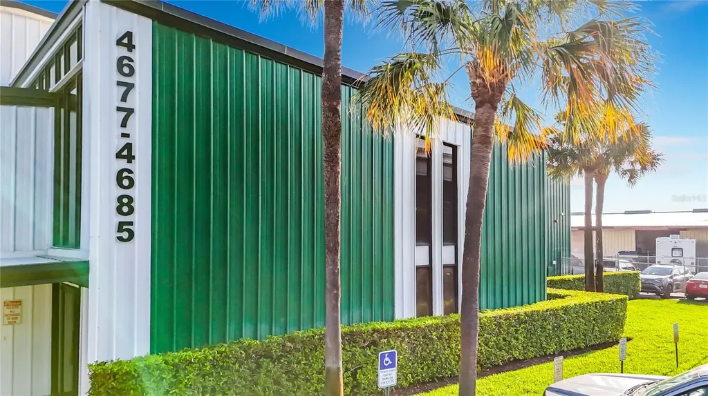 4677 118th Avenue N Clearwater FL 33762