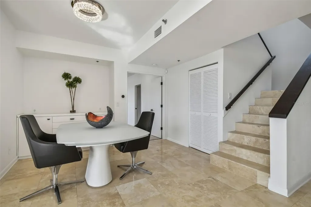 941 Seddon Cove Way Tampa FL 33602