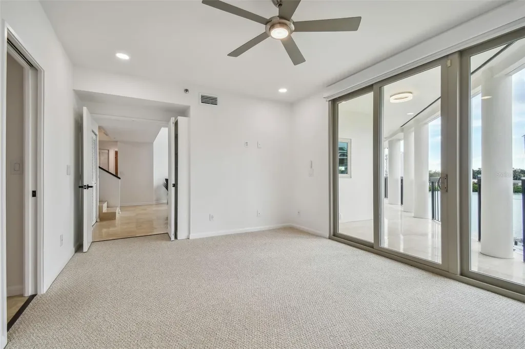 941 Seddon Cove Way Tampa FL 33602