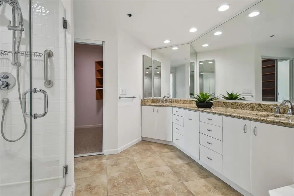 941 Seddon Cove Way Tampa FL 33602
