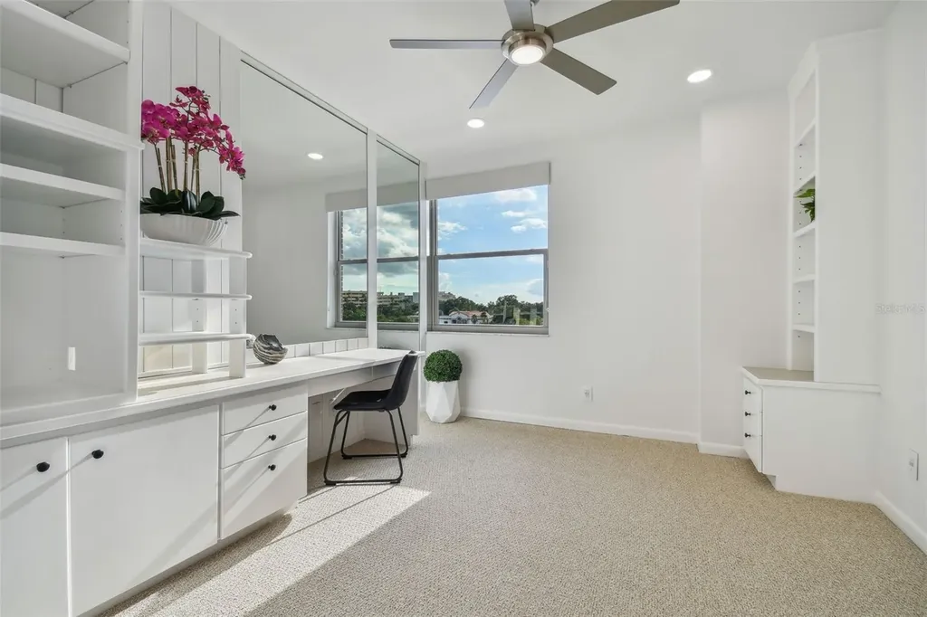 941 Seddon Cove Way Tampa FL 33602