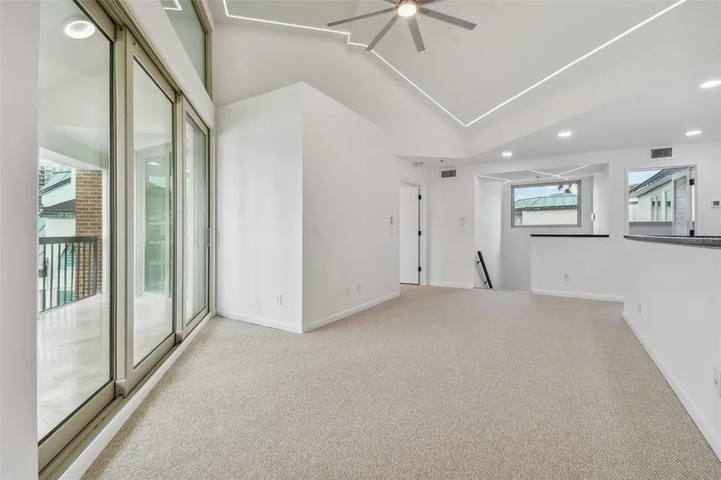 941 Seddon Cove Way Tampa FL 33602
