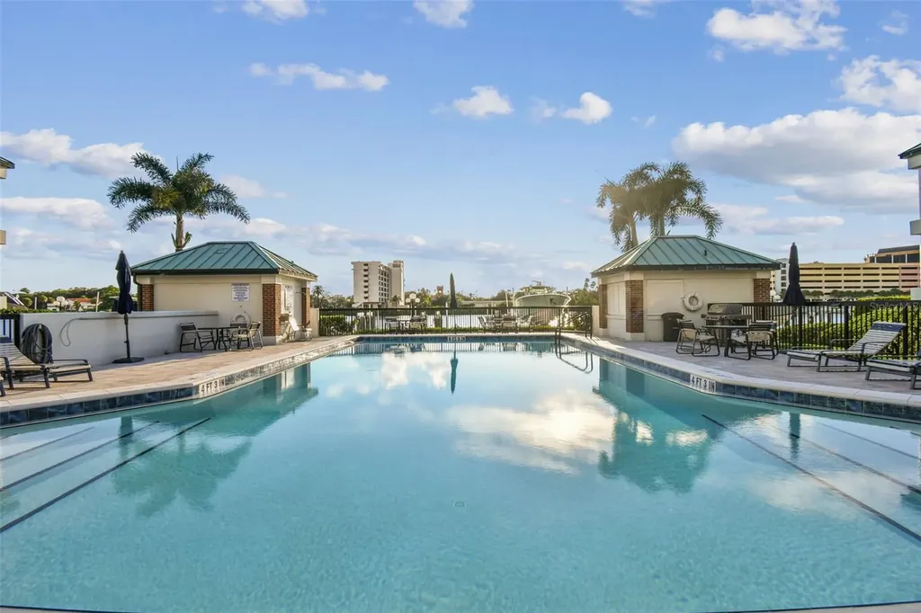 941 Seddon Cove Way Tampa FL 33602