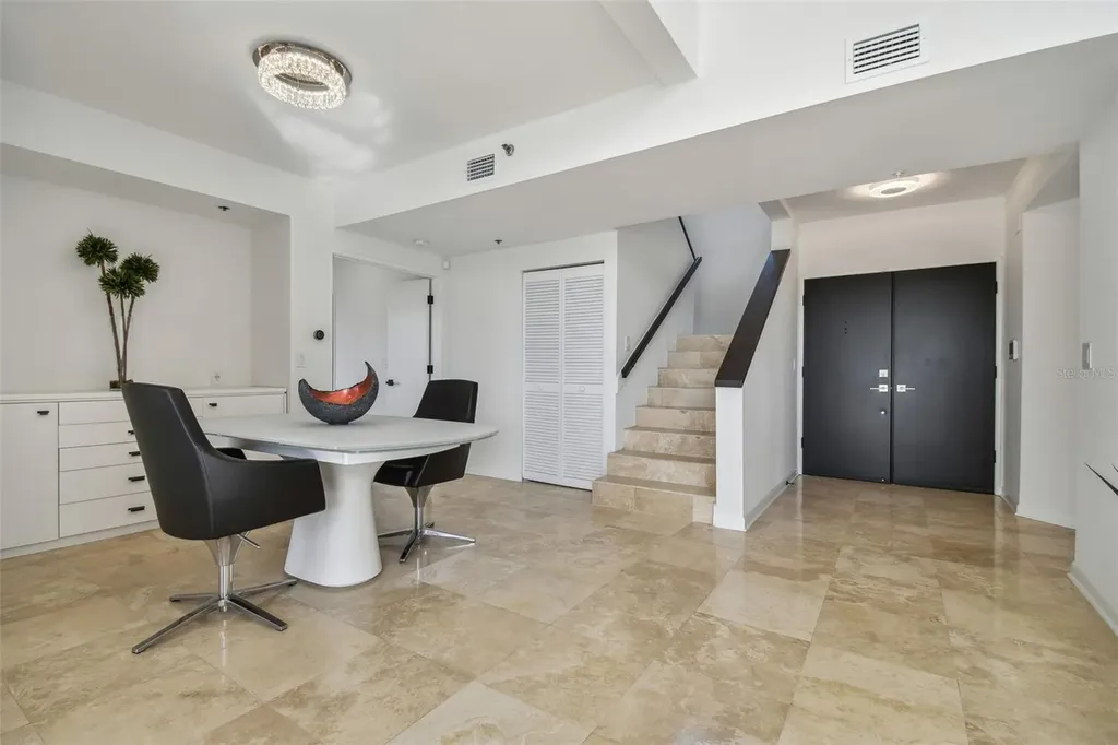 941 Seddon Cove Way Tampa FL 33602