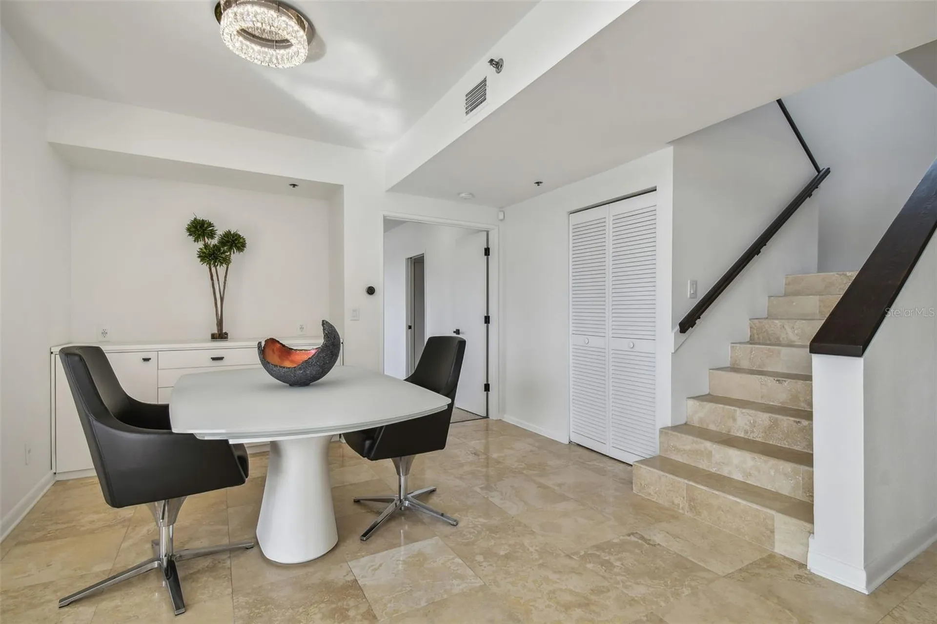 941 Seddon Cove Way Tampa FL 33602