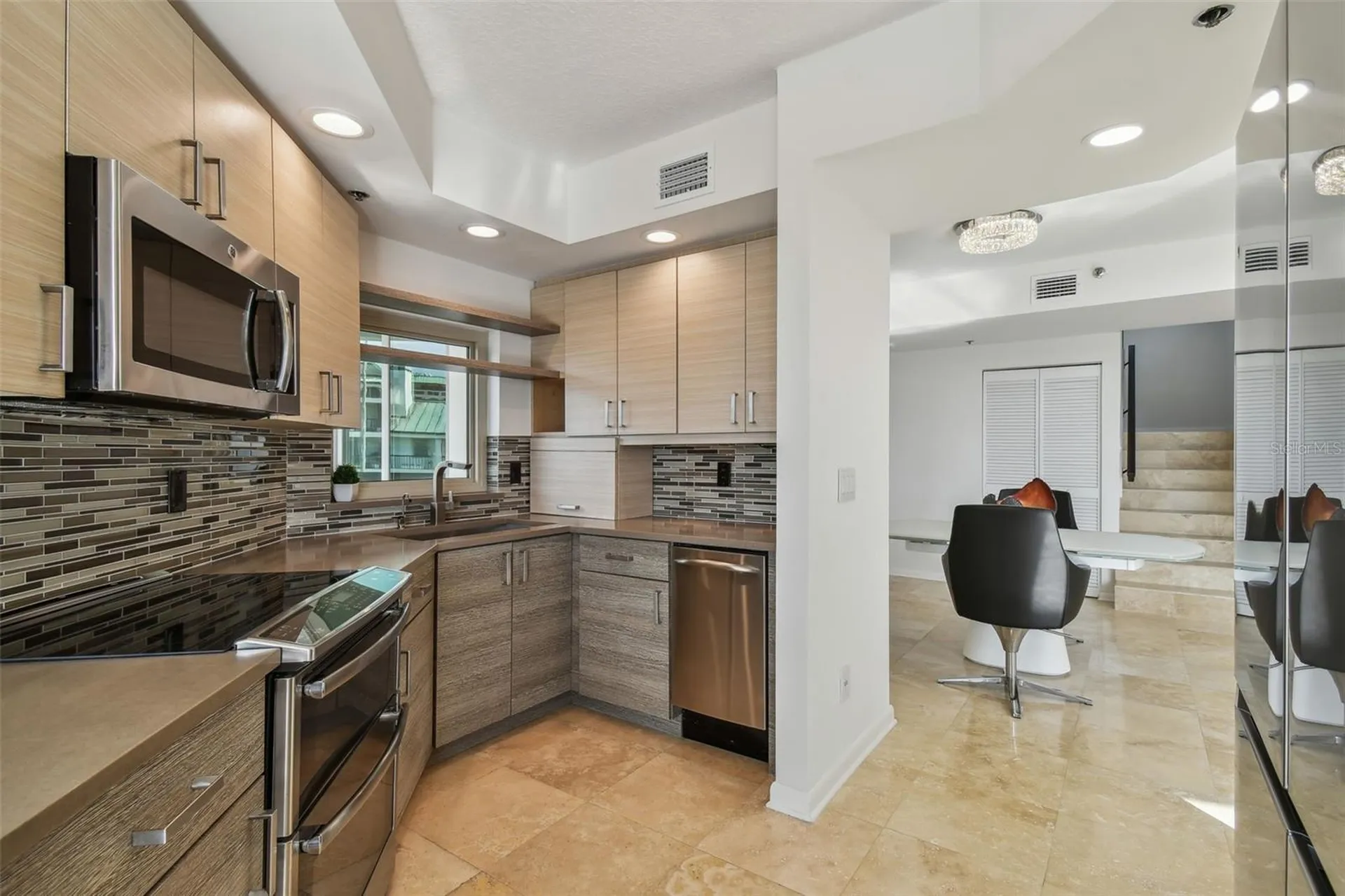941 Seddon Cove Way Tampa FL 33602