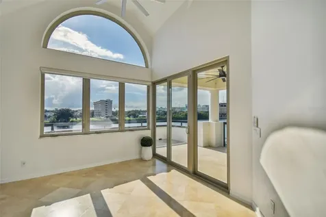 941 Seddon Cove Way Tampa FL 33602