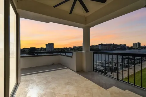 941 Seddon Cove Way Tampa FL 33602