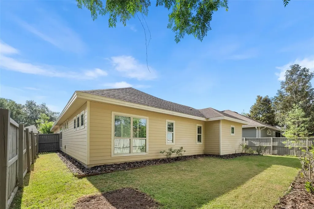 888 NW 136th Street Newberry FL 32669