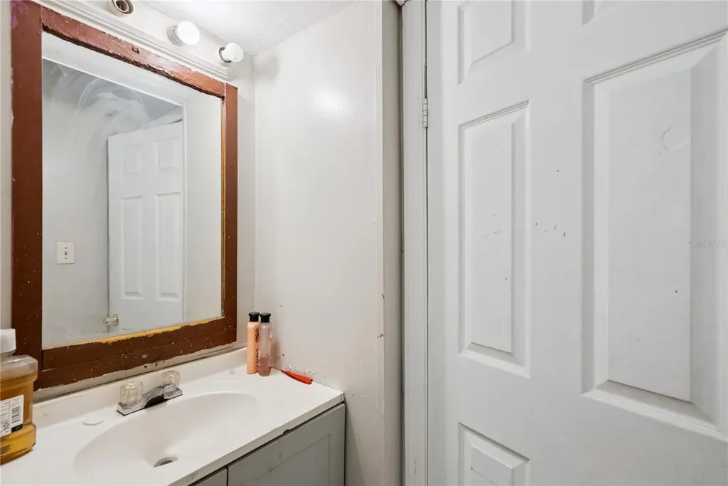 1426 18th Street Orlando FL 32805