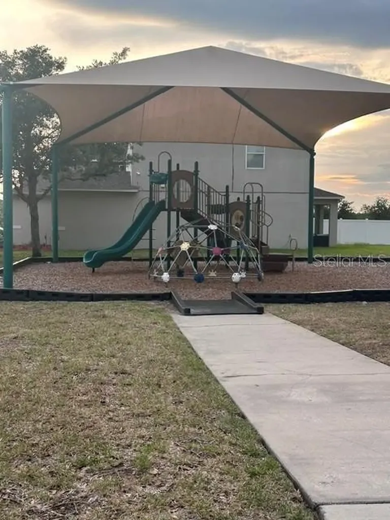 516 Ogelthorpe Drive Davenport FL 33897