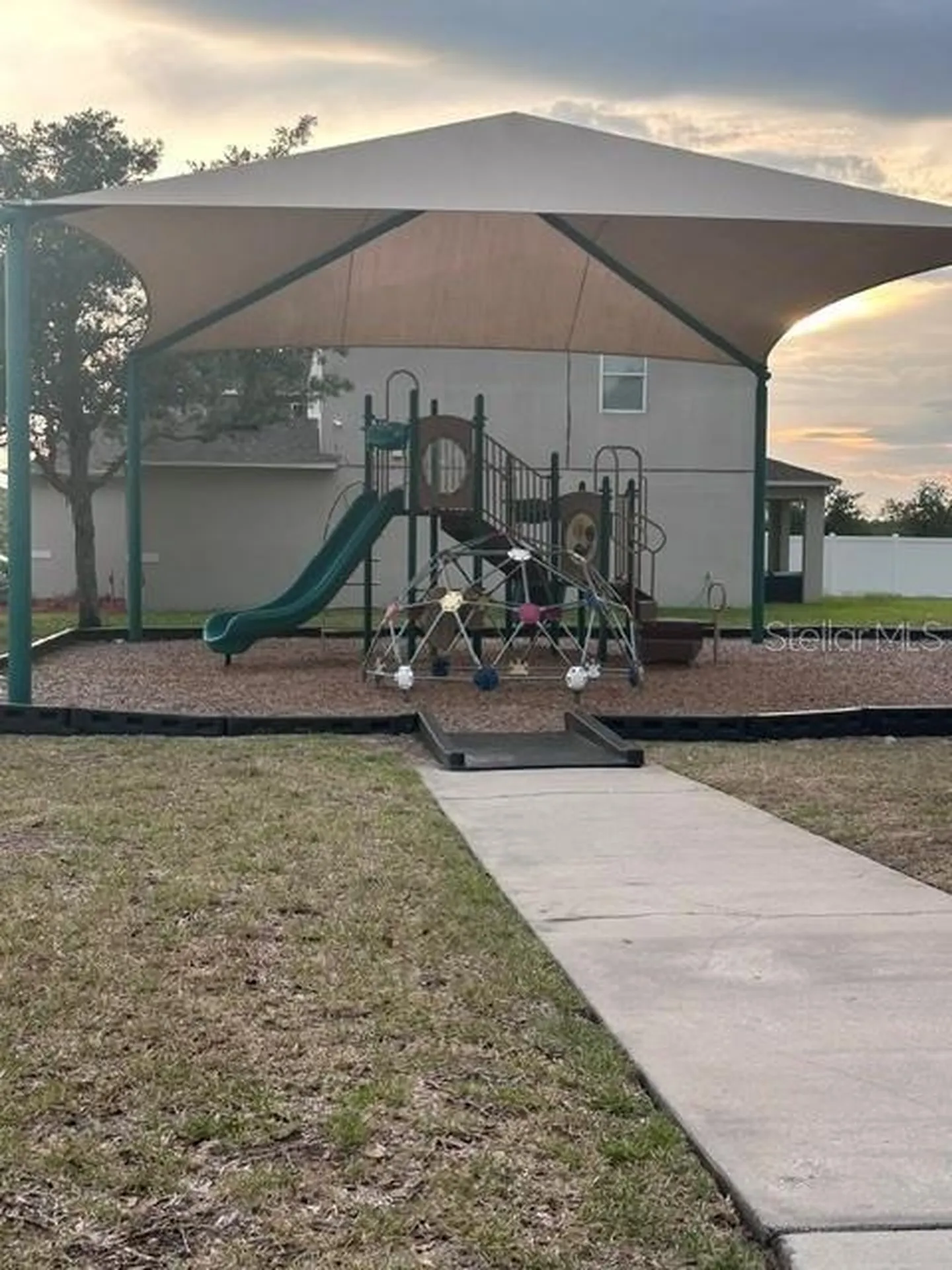 516 Ogelthorpe Drive Davenport FL 33897