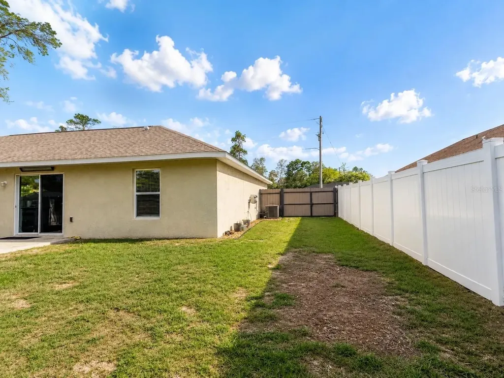 17023 SW 41st Avenue Ocala FL 34473