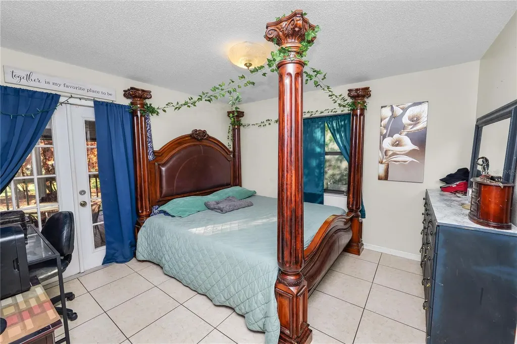 2304 Cheshire Place Lakeland FL 33810