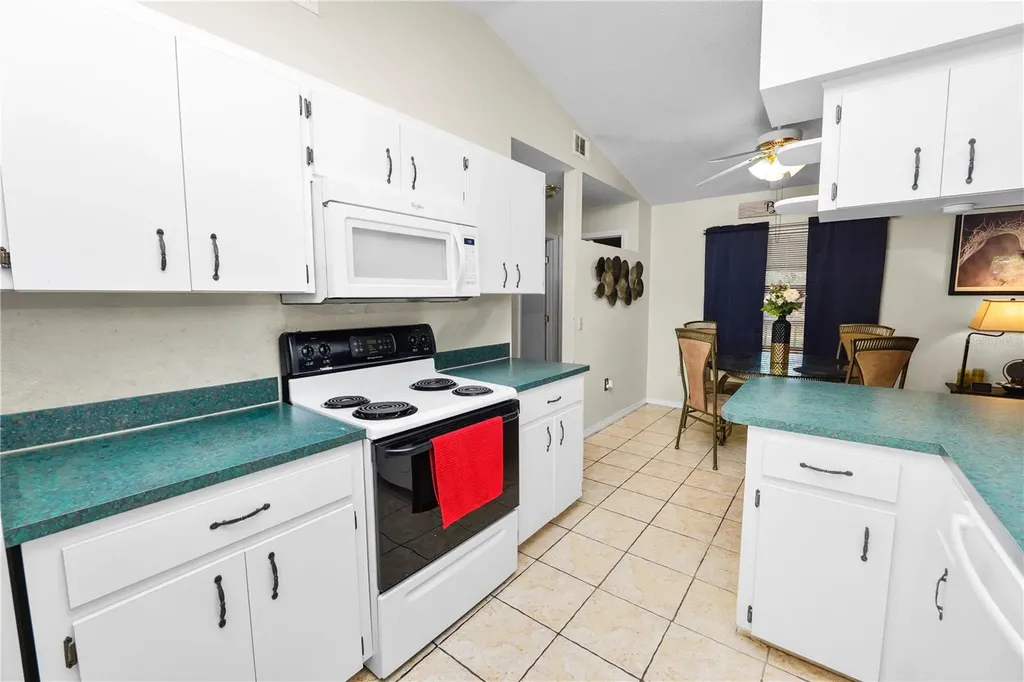 2304 Cheshire Place Lakeland FL 33810