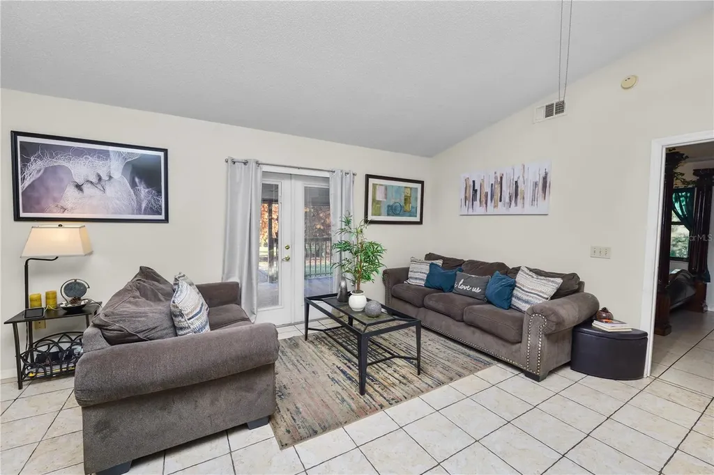 2304 Cheshire Place Lakeland FL 33810
