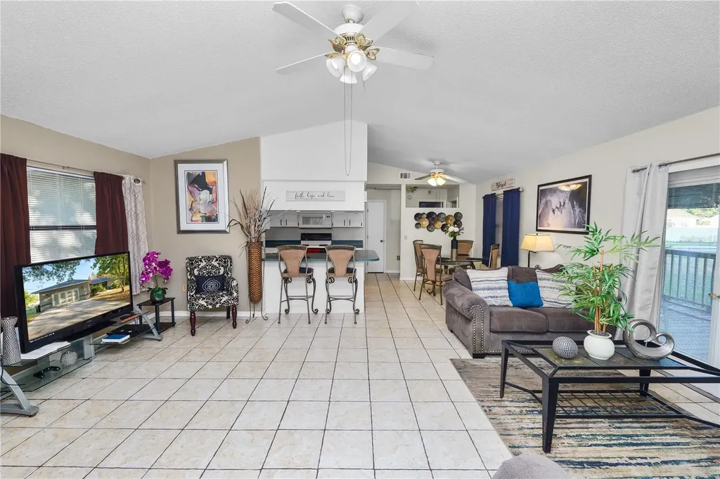 2304 Cheshire Place Lakeland FL 33810