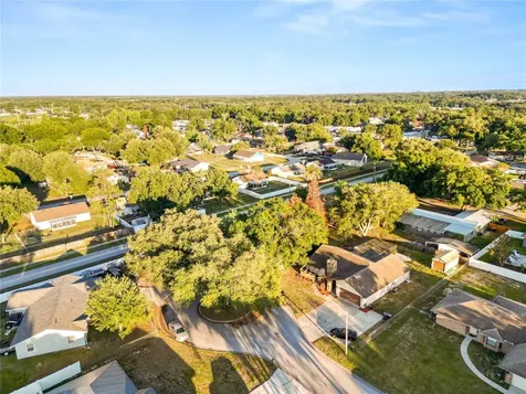 2304 Cheshire Place Lakeland FL 33810