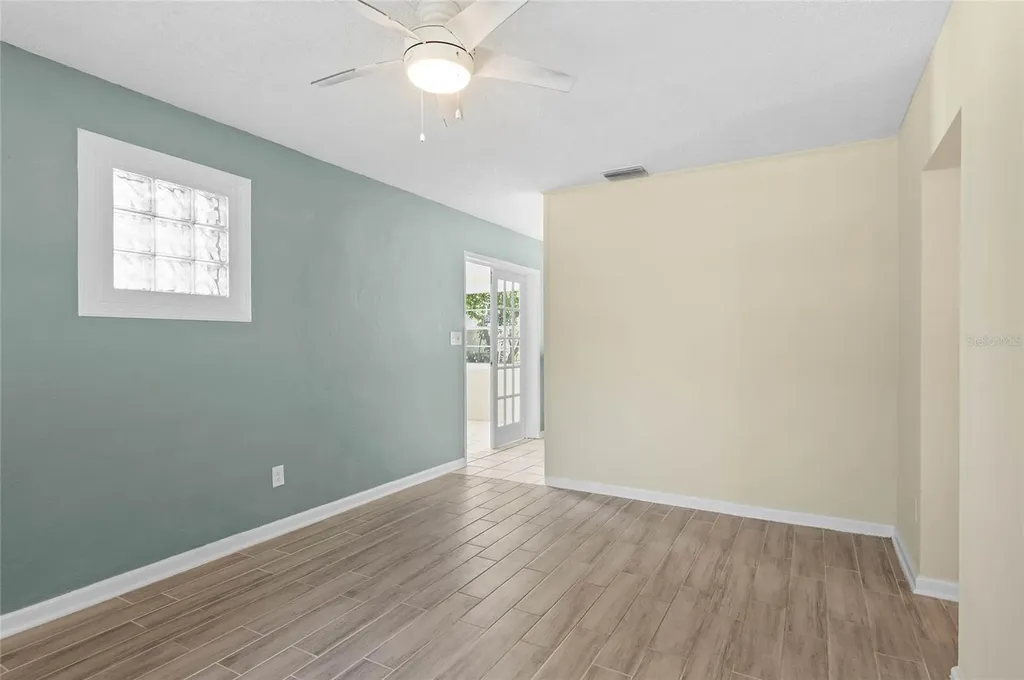 1629 Dauphin Lane Orlando FL 32803