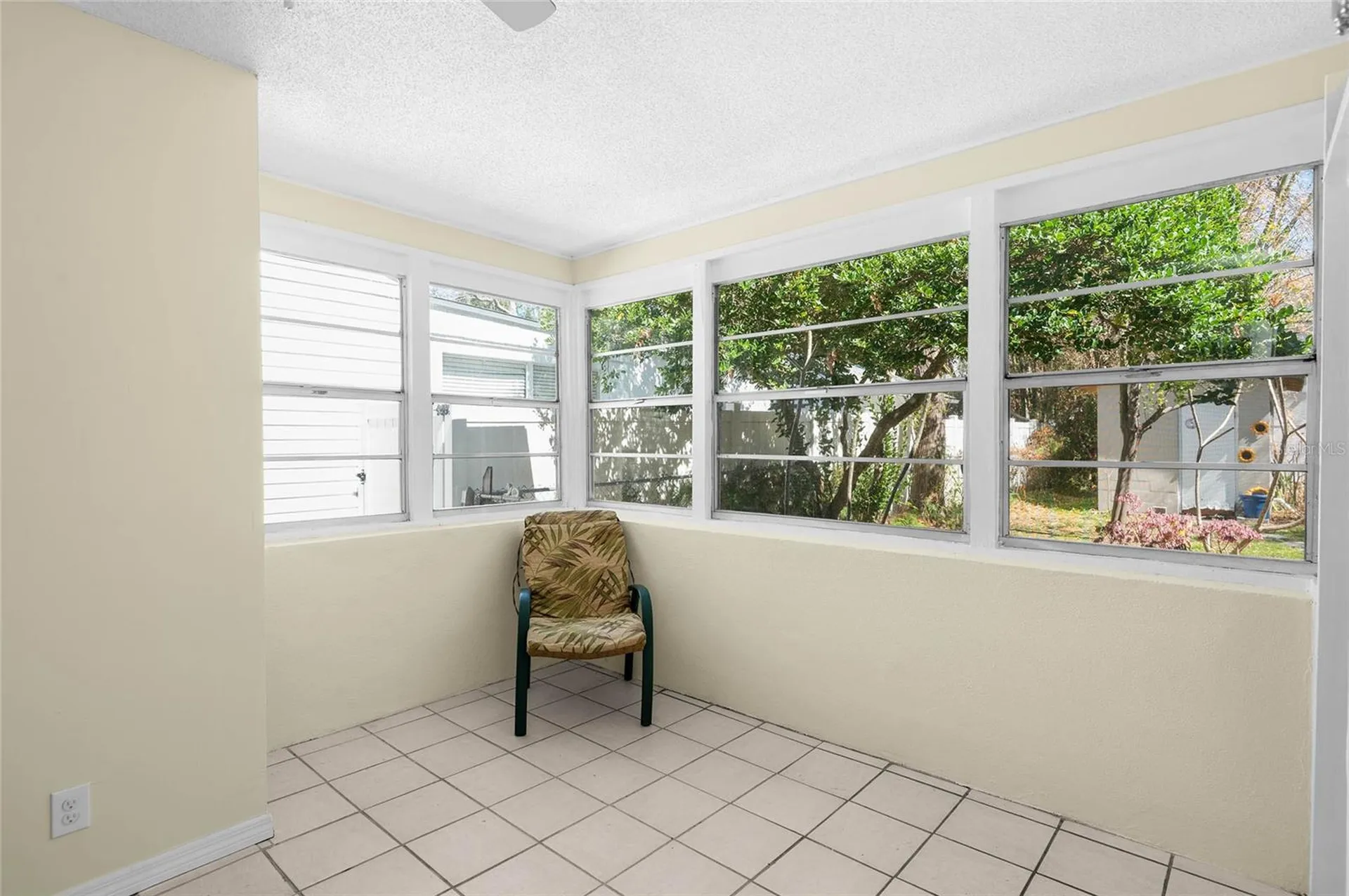 1629 Dauphin Lane Orlando FL 32803