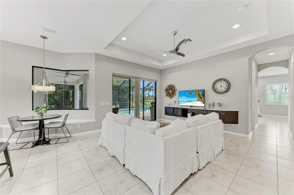 956 145th Street Circle NE Bradenton FL 34212