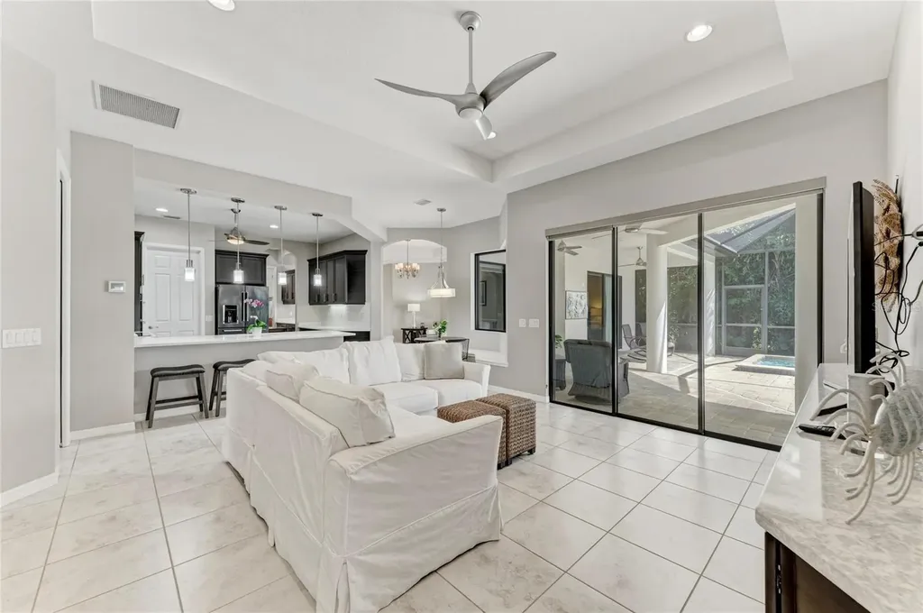 956 145th Street Circle NE Bradenton FL 34212