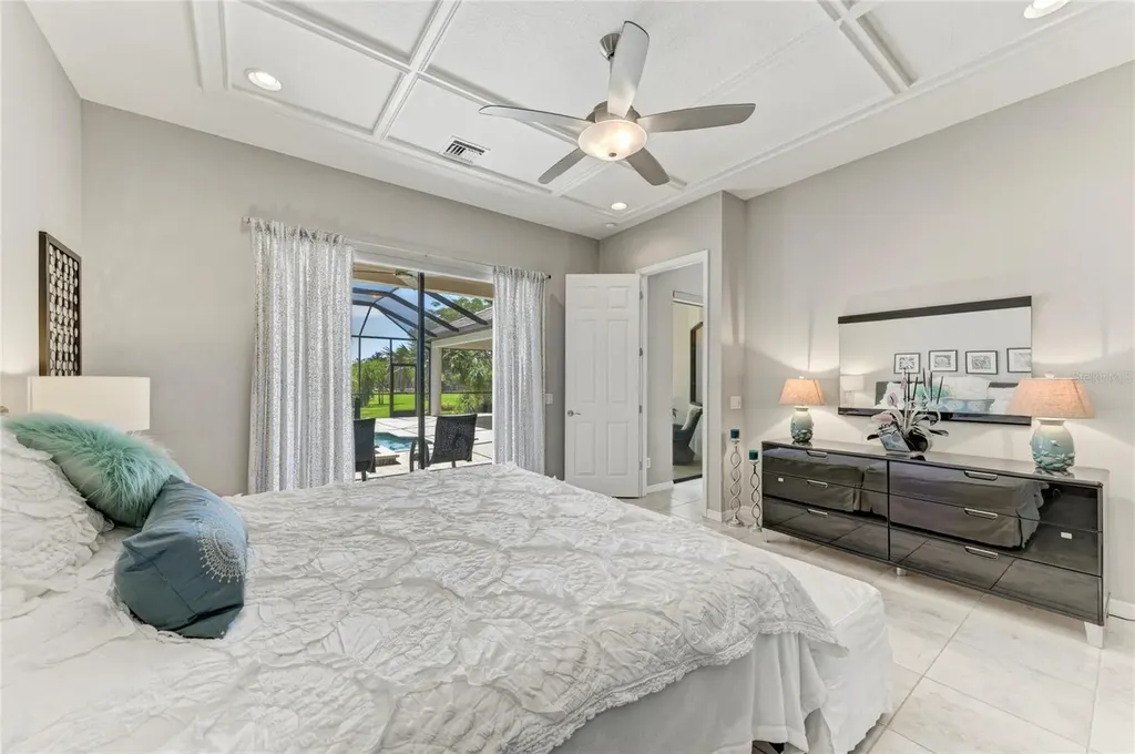 956 145th Street Circle NE Bradenton FL 34212