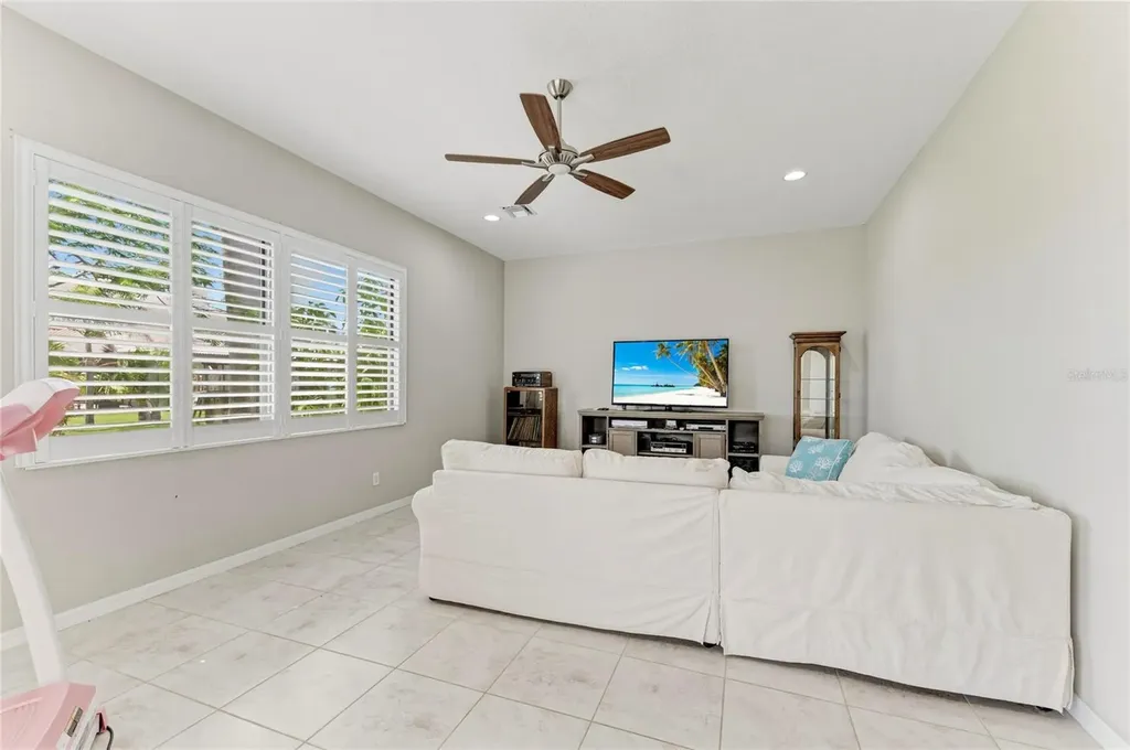 956 145th Street Circle NE Bradenton FL 34212