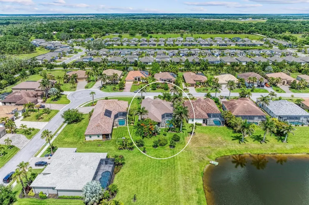 956 145th Street Circle NE Bradenton FL 34212