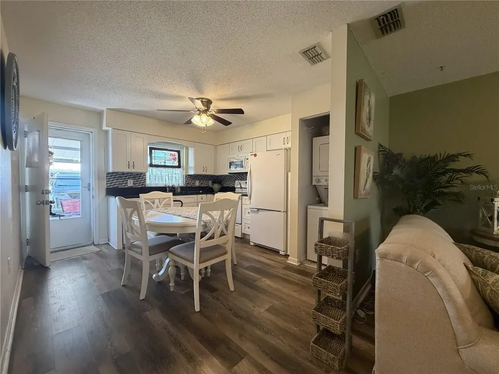 204 S Anoka Avenue Avon Park FL 33825