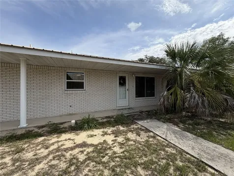 204 S Anoka Avenue Avon Park FL 33825