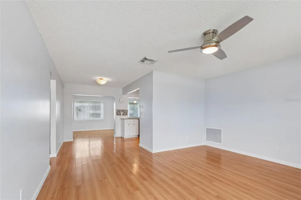 9771 37th Street N Pinellas Park FL 33782