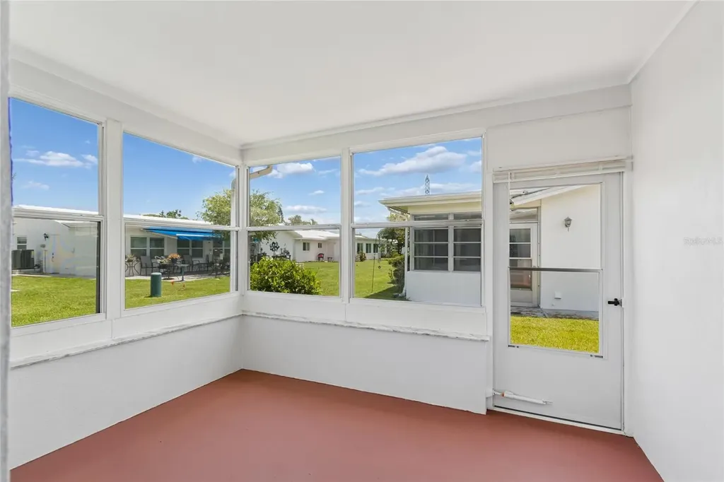 9771 37th Street N Pinellas Park FL 33782