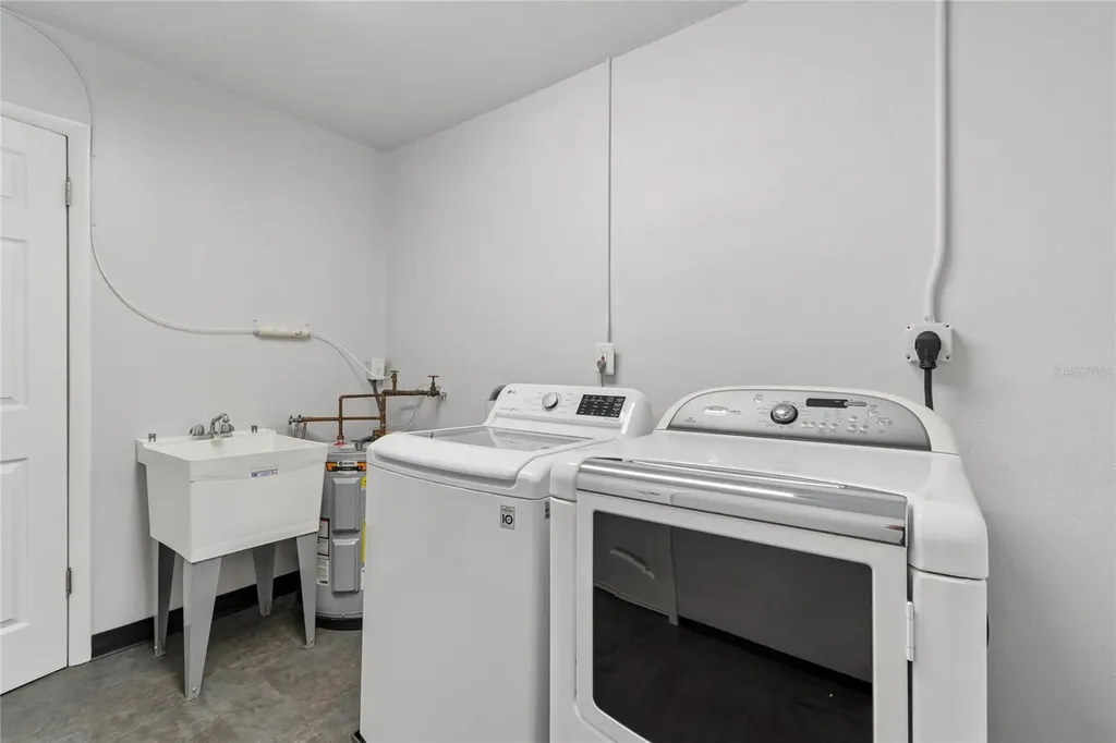 9771 37th Street N Pinellas Park FL 33782