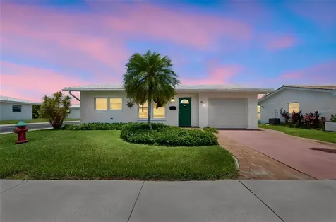 9771 37TH Street N Pinellas Park FL 33782