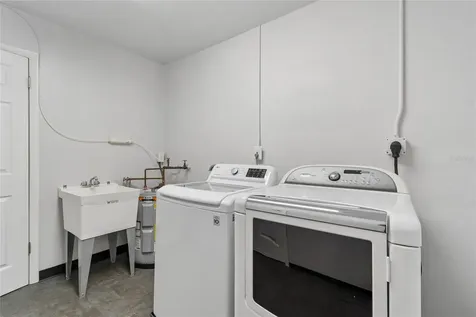 9771 37th Street N Pinellas Park FL 33782