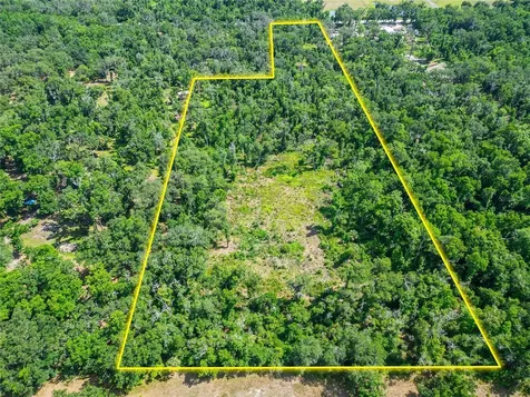 672 Highway Lithia FL 33547