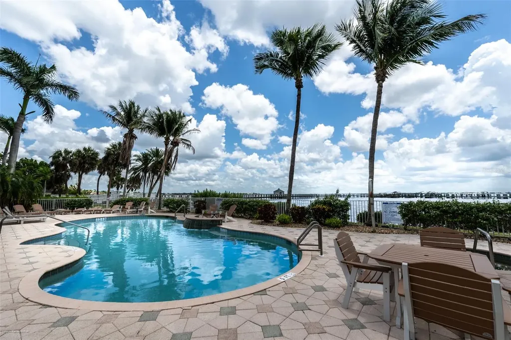 5116 Melbourne Street Punta Gorda FL 33980