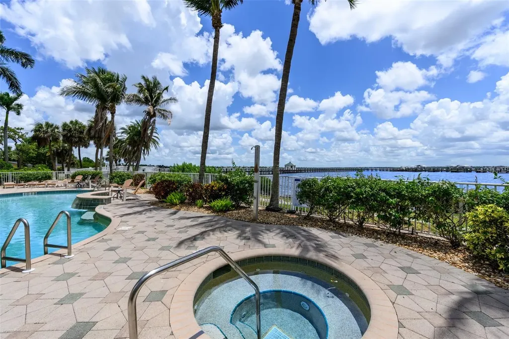 5116 Melbourne Street Punta Gorda FL 33980
