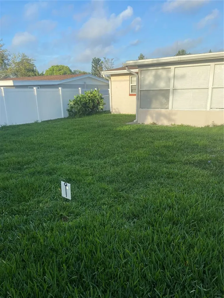 2048 Melody Drive Holiday FL 34691