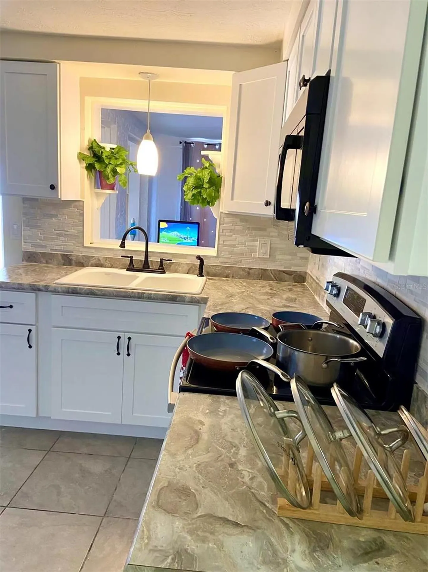 2048 Melody Drive Holiday FL 34691
