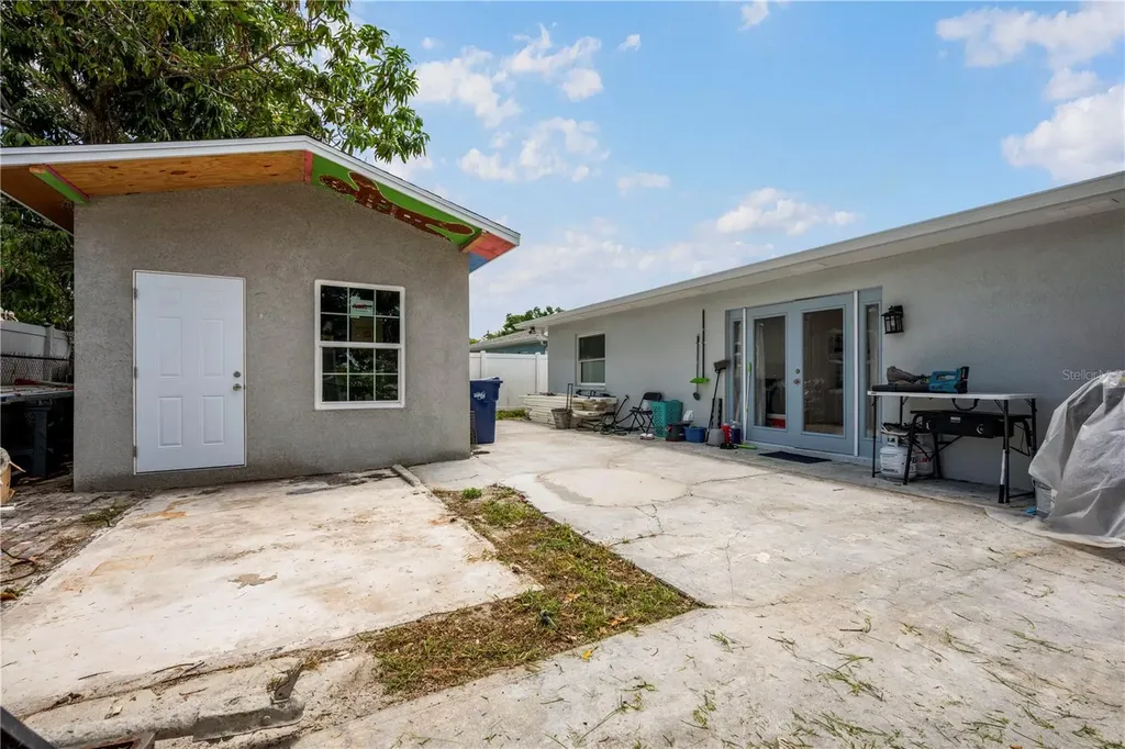 2811 W Ohio Avenue Tampa FL 33607