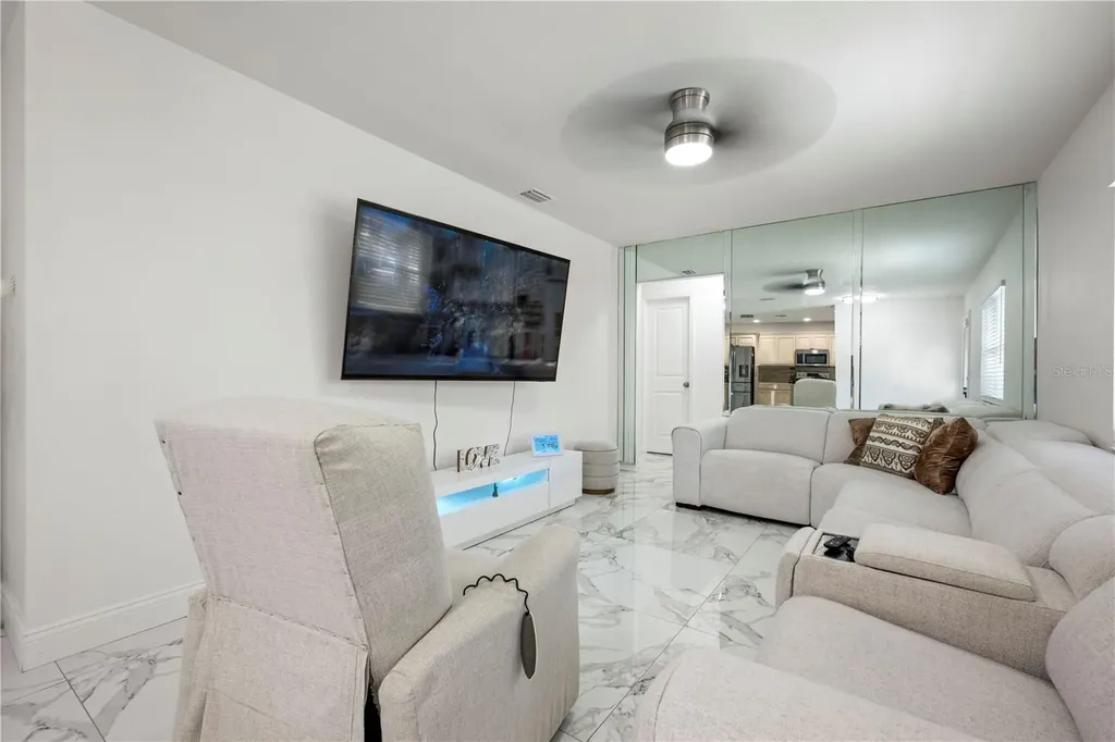 2811 W Ohio Avenue Tampa FL 33607