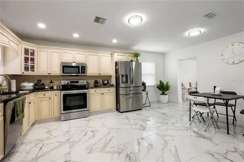 2811 W Ohio Avenue Tampa FL 33607
