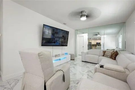 2811 W Ohio Avenue Tampa FL 33607