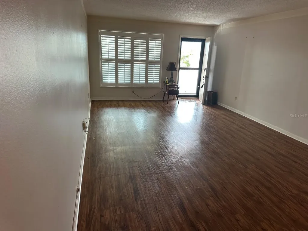 6400 46th Avenue N Kenneth City FL 33709